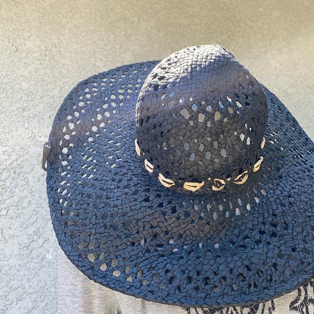 Steve Madden Black Woven Paper Straw Hat 👒 Beach Lounge